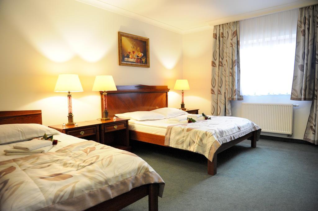 Hotel Czardasz Koziegłowy Zimmer foto