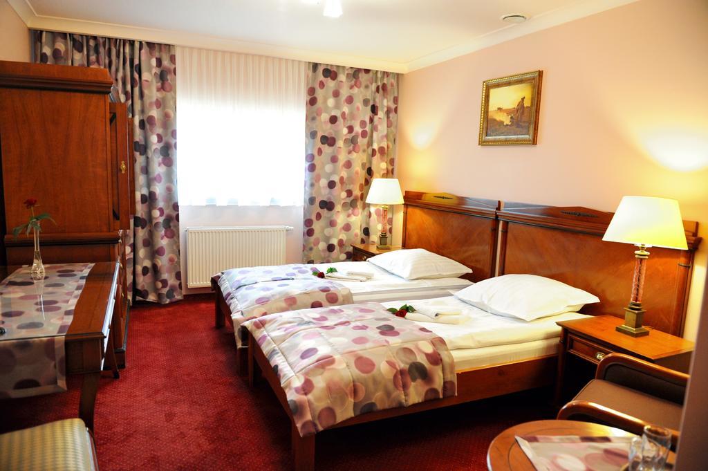 Hotel Czardasz Koziegłowy Zimmer foto