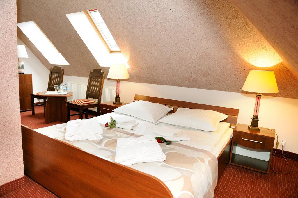 Hotel Czardasz Koziegłowy Zimmer foto